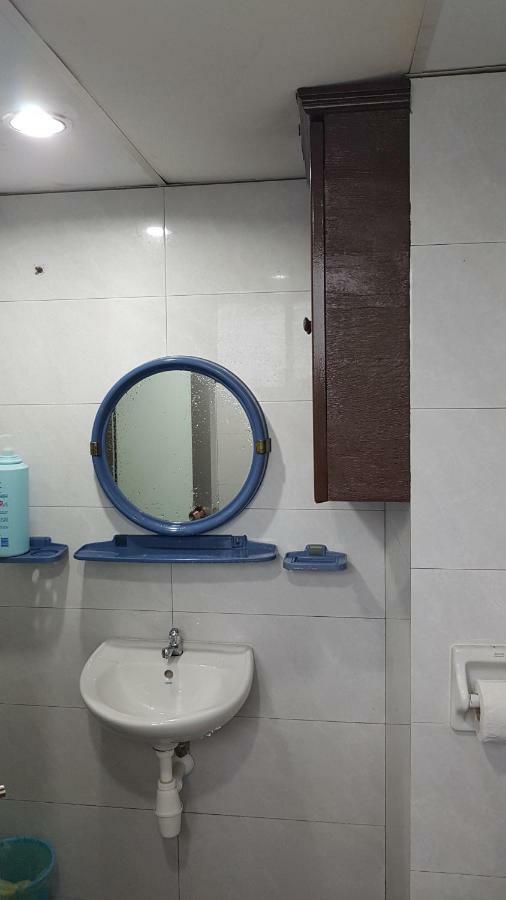 Home Stay Bayu Emas Appartment, Batu Feringgi Exterior foto