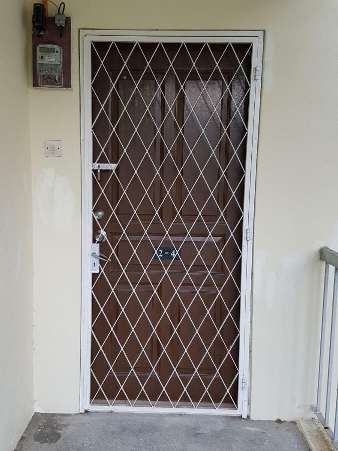 Home Stay Bayu Emas Appartment, Batu Feringgi Exterior foto
